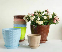 塑编盆 Plastic woven flowerpots